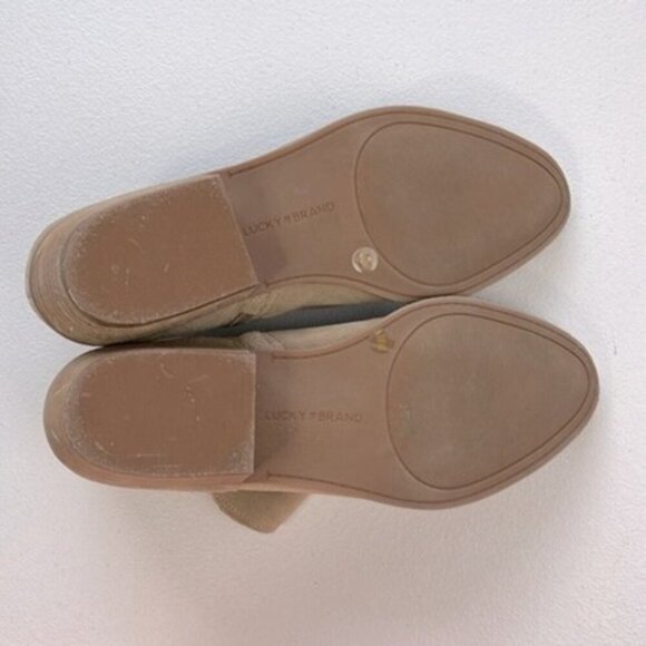 Lucky Brand Brekke Suede Booties Taupe Pull-on Low Heel Asymmetric Ankle Shoes 9 - Picture 7 of 9
